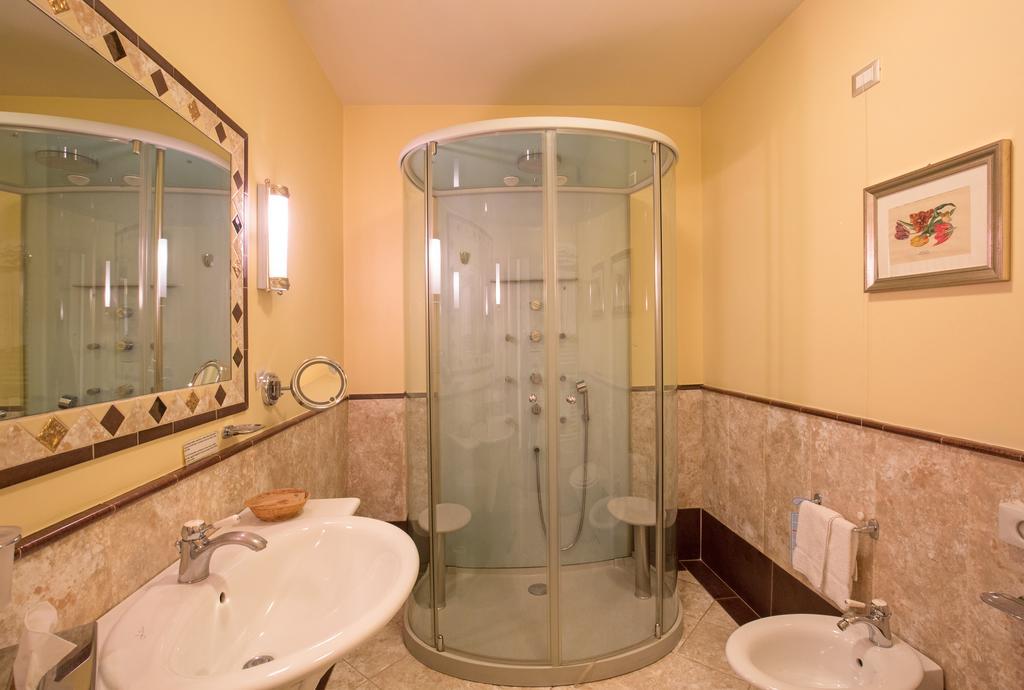 La Casa Del Garbo - Luxury Rooms&suite Bed and breakfast