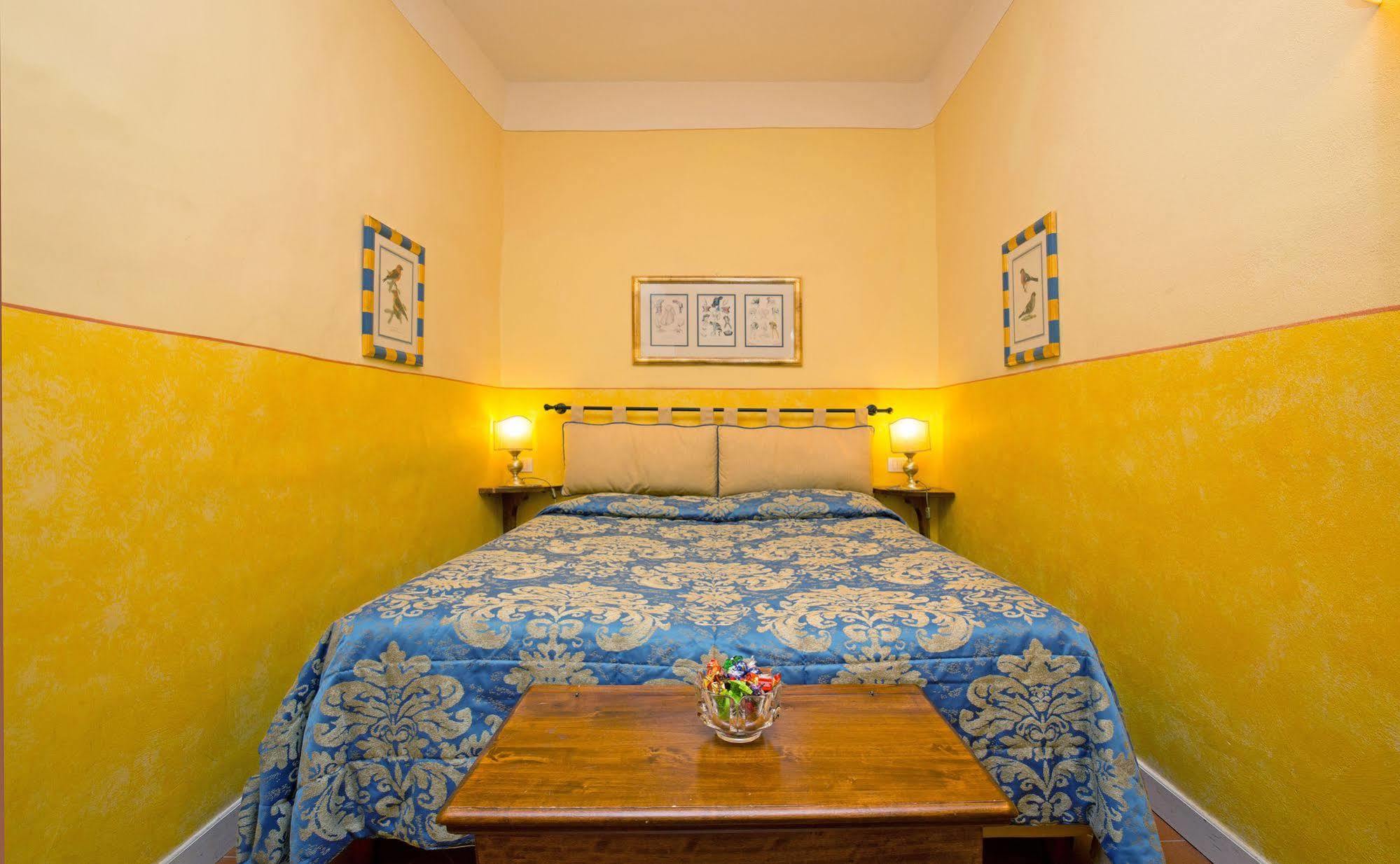 La Casa Del Garbo - Luxury Rooms&suite 3*