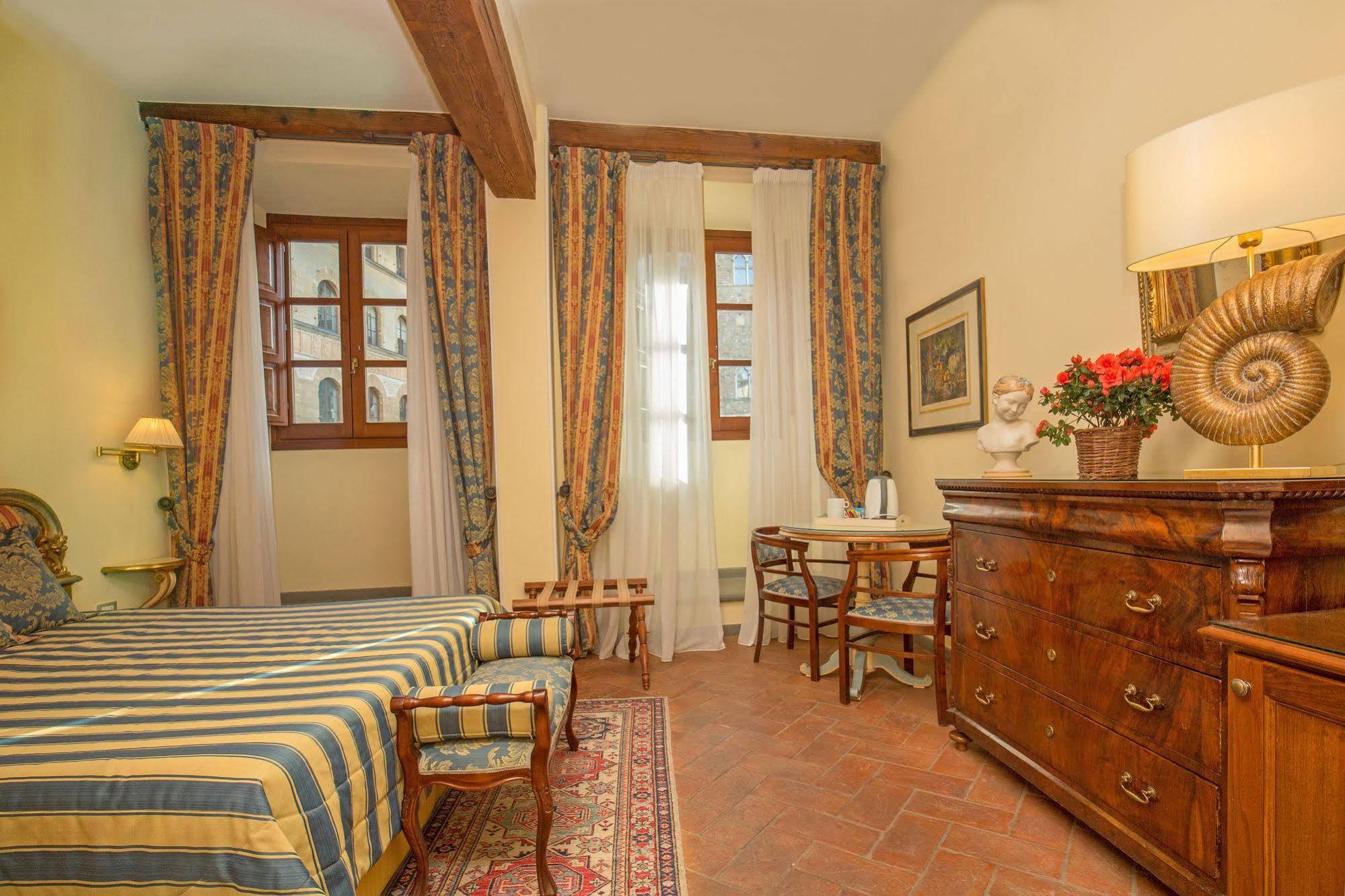 La Casa Del Garbo - Luxury Rooms&suite 3*